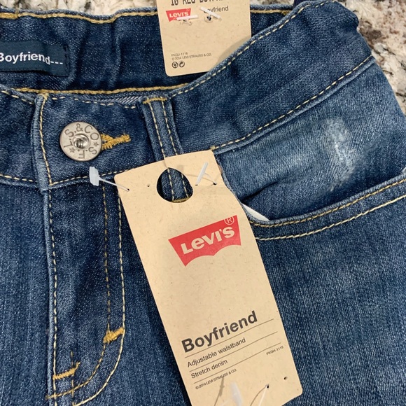 New Girls Levi Jeans - Picture 3 of 3